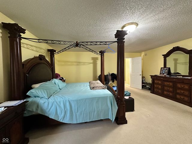 10644 Wiley Lane, Indianapolis, IN 46231