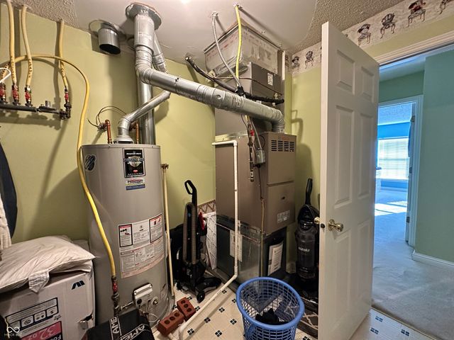 10644 Wiley Lane, Indianapolis, IN 46231