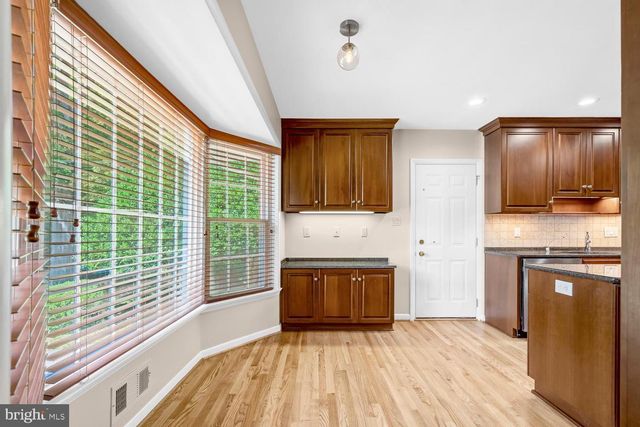 10313 DICKENS AVE, Bethesda, MD 20814