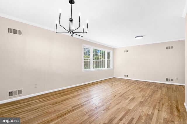 10313 DICKENS AVE, Bethesda, MD 20814