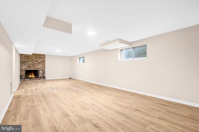 10313 DICKENS AVE, Bethesda, MD 20814
