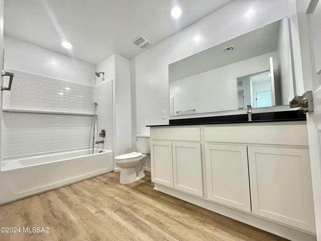 10418 W Guildford Lane, Marana, AZ 85653