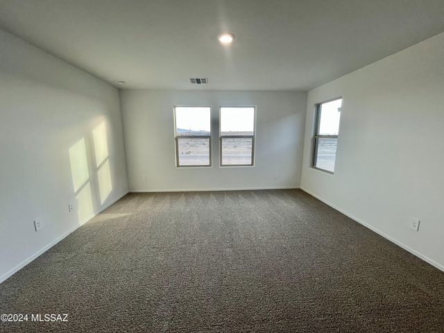 10418 W Guildford Lane, Marana, AZ 85653