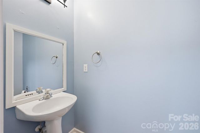 104 Gelderland Drive, Matthews, NC 28104