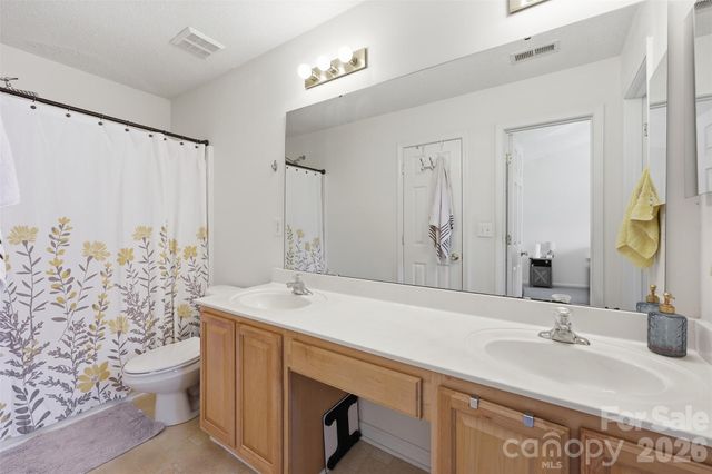 104 Gelderland Drive, Matthews, NC 28104