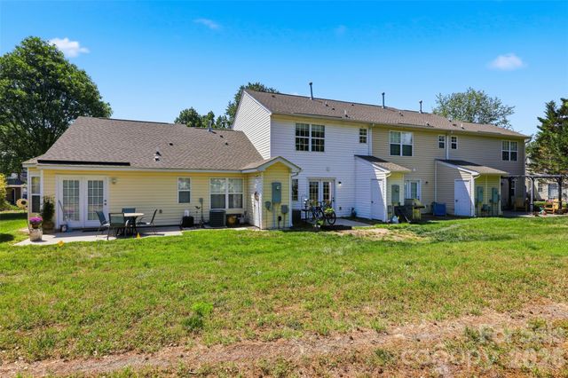 104 Gelderland Drive, Matthews, NC 28104