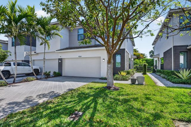 4364 Serpens Lane, Lake Worth, FL 33467