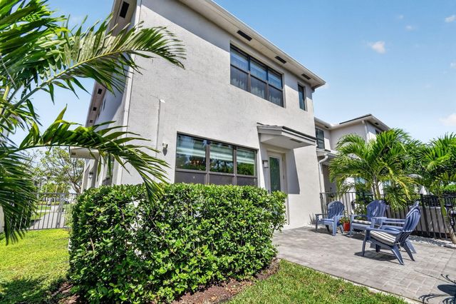 4364 Serpens Lane, Lake Worth, FL 33467