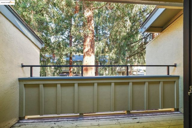 2141 Northwood Cir B, Concord, CA 94520