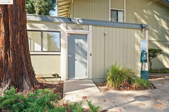 2141 Northwood Cir B, Concord, CA 94520