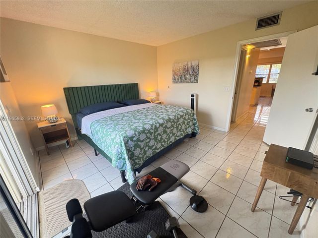 13250 SW 4th Ct 110G, Pembroke Pines, FL 33027