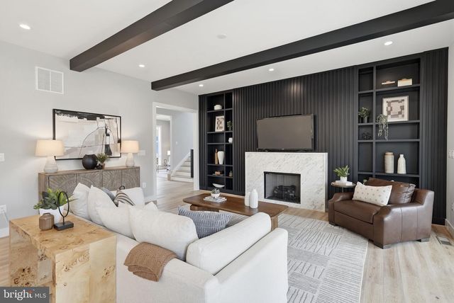 1203 COTTAGE ST SW, Vienna, VA 22180