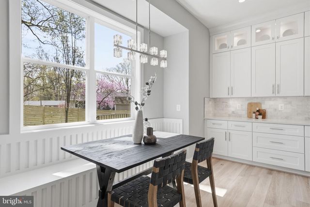 1203 COTTAGE ST SW, Vienna, VA 22180