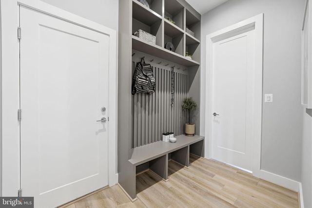 1203 COTTAGE ST SW, Vienna, VA 22180