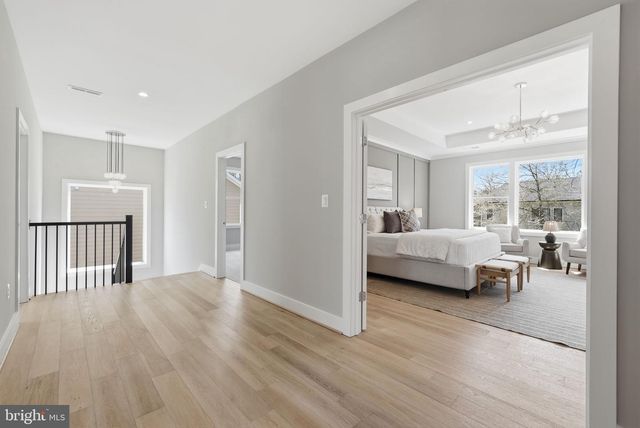 1203 COTTAGE ST SW, Vienna, VA 22180