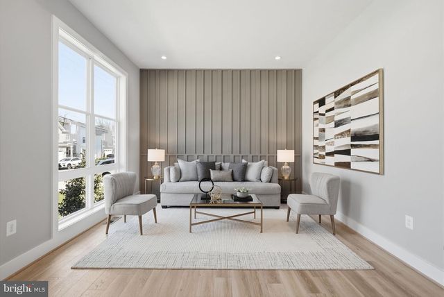 1203 COTTAGE ST SW, Vienna, VA 22180