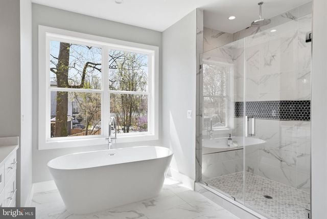 1203 COTTAGE ST SW, Vienna, VA 22180