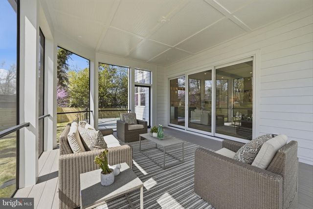 1203 COTTAGE ST SW, Vienna, VA 22180