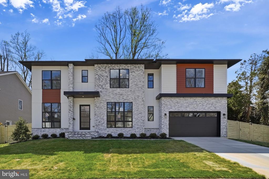 1203 COTTAGE ST SW, Vienna, VA 22180