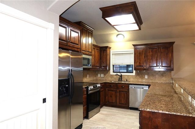 922 Turtle Dove Trail, College Station, TX 77845