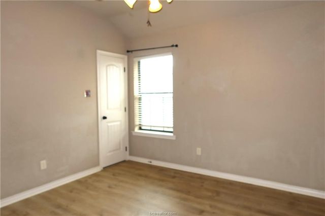 922 Turtle Dove Trail, College Station, TX 77845