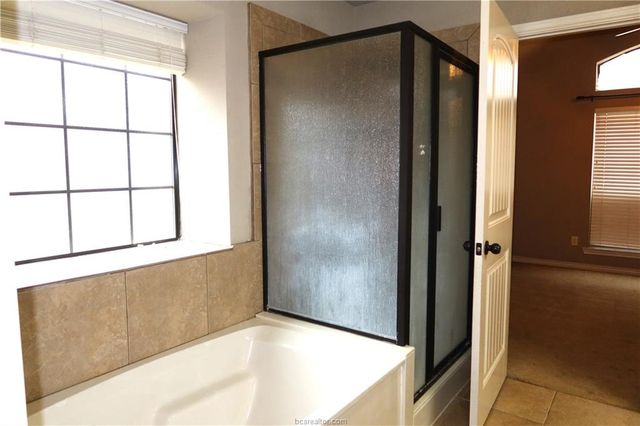 922 Turtle Dove Trail, College Station, TX 77845