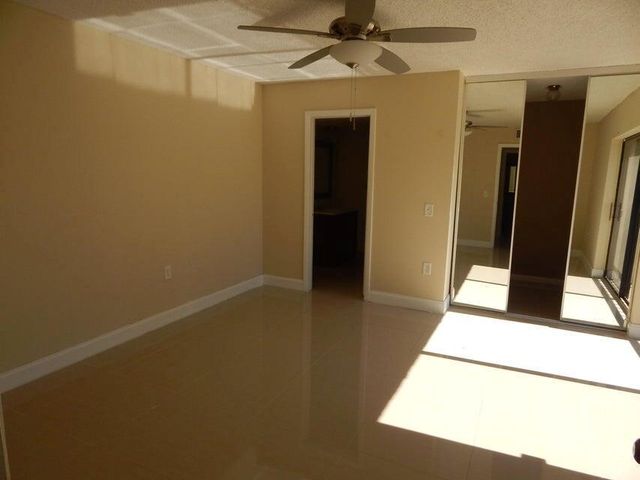 3721 37th Way, West Palm Beach, FL 33407