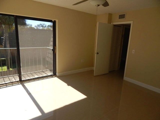 3721 37th Way, West Palm Beach, FL 33407