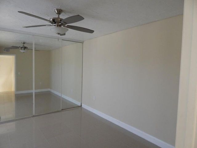 3721 37th Way, West Palm Beach, FL 33407