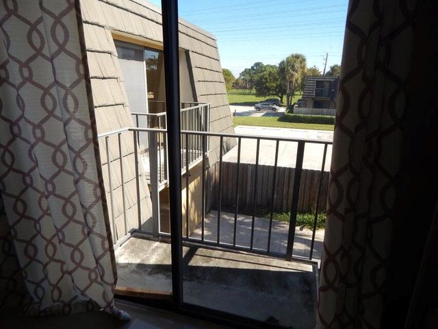 3721 37th Way, West Palm Beach, FL 33407