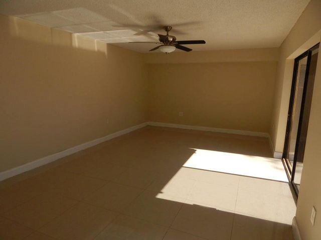 3721 37th Way, West Palm Beach, FL 33407