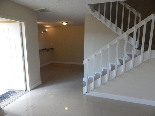 3721 37th Way, West Palm Beach, FL 33407