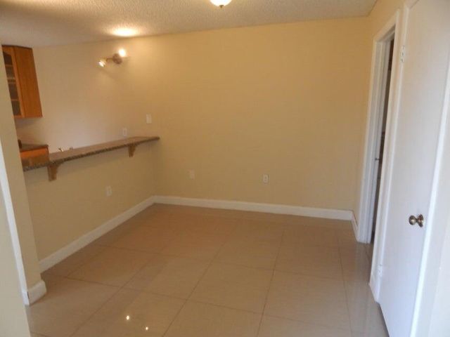 3721 37th Way, West Palm Beach, FL 33407