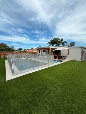 401 SE 3rd Pl, Deerfield Beach, FL 33441