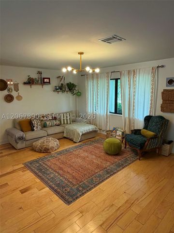 401 SE 3rd Pl, Deerfield Beach, FL 33441