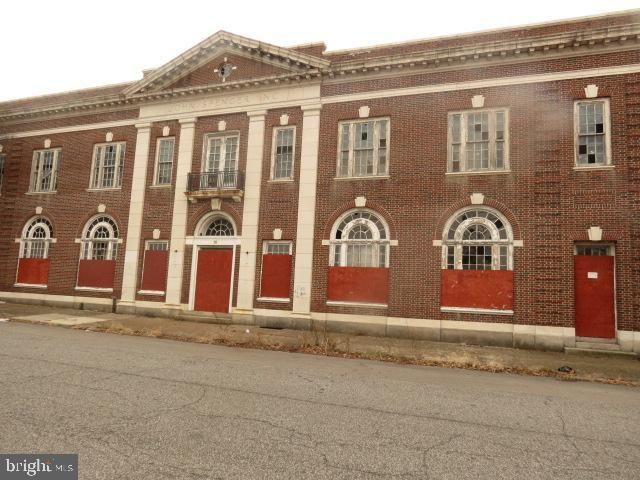 15 E 8TH ST, Chester, PA 19013