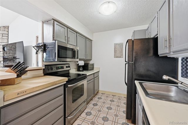10150 E Virginia Avenue 7-305, Denver, CO 80247