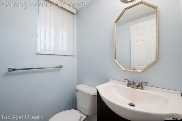 30151 Barbary Court, Warren, MI 48093