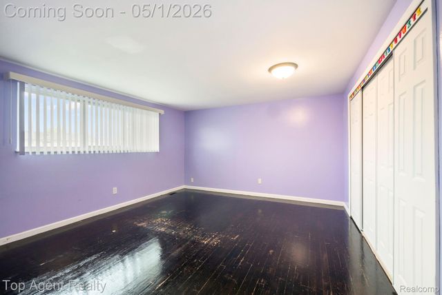 30151 Barbary Court, Warren, MI 48093
