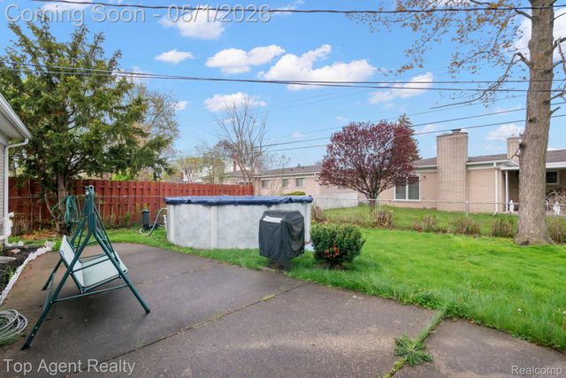 30151 Barbary Court, Warren, MI 48093