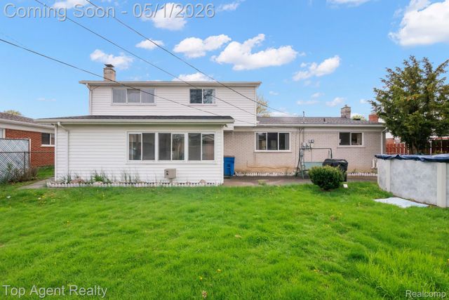 30151 Barbary Court, Warren, MI 48093