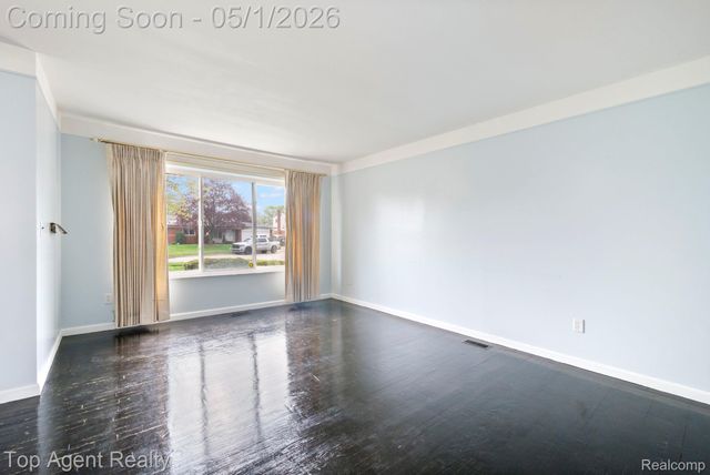30151 Barbary Court, Warren, MI 48093