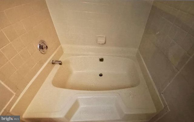 411 PARK PLACE DR DR, Cherry Hill, NJ 08002