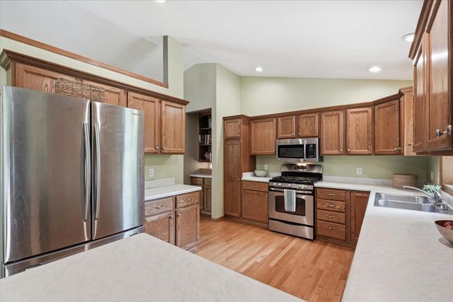 7837 Lois Lowry Lane, Madison, WI 53719