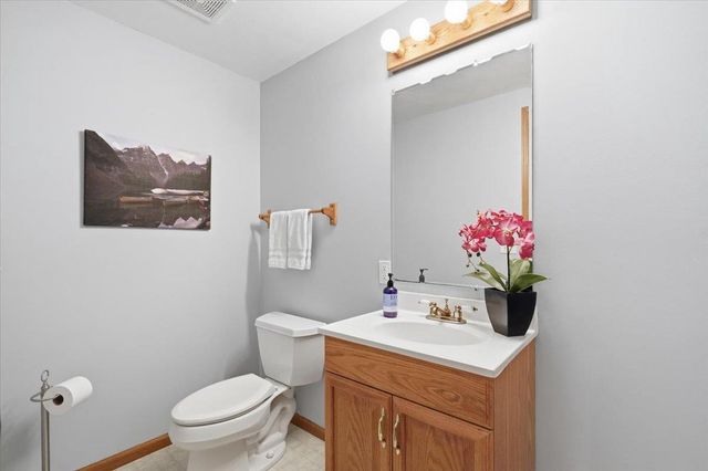 7837 Lois Lowry Lane, Madison, WI 53719