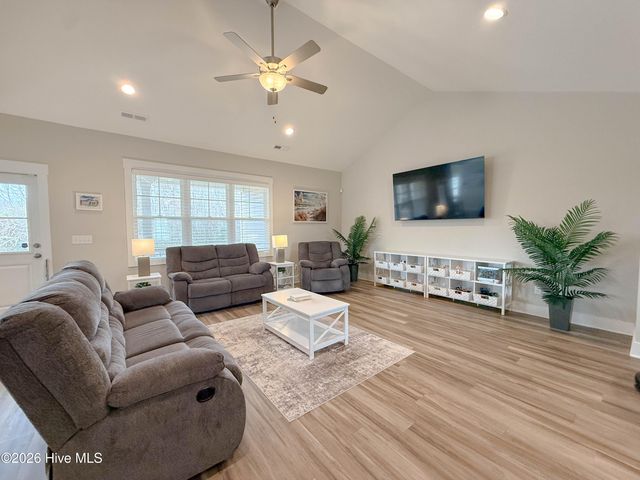 238 Bellows Lane, Rocky Point, NC 28457