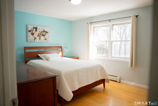 31 Kendall Circle, Waterbury, CT 06708