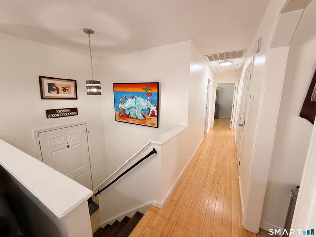 31 Kendall Circle, Waterbury, CT 06708