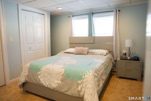 31 Kendall Circle, Waterbury, CT 06708