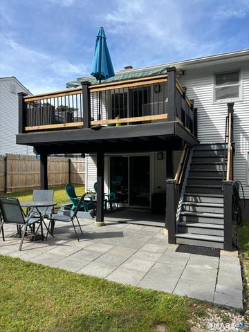 31 Kendall Circle, Waterbury, CT 06708